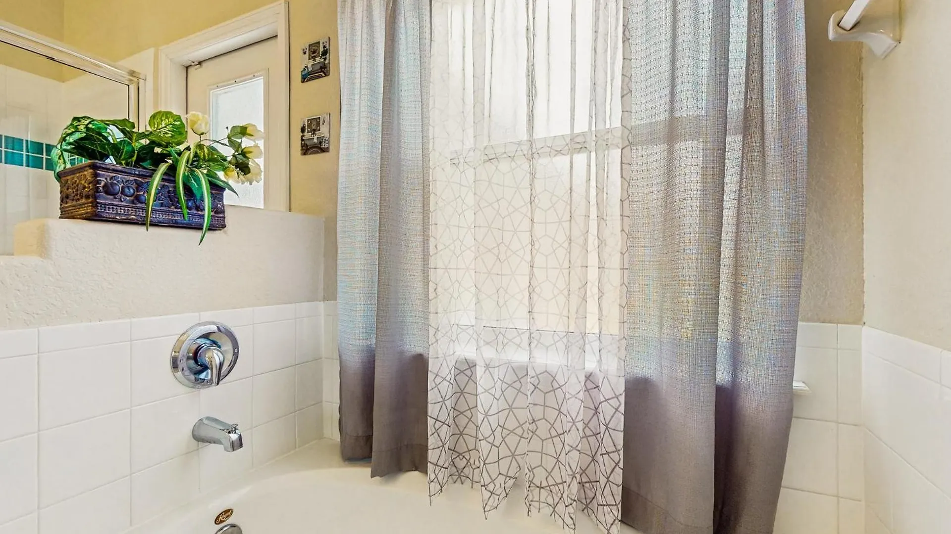 Malaga Palace Davenport Holiday home