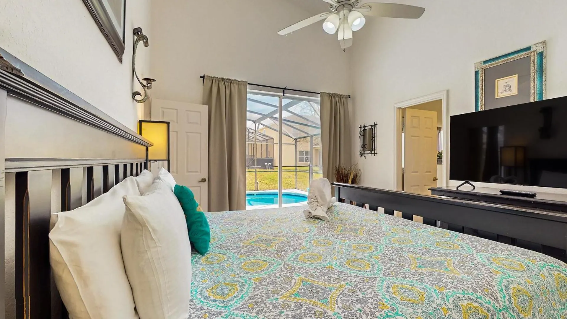 Malaga Palace Davenport Holiday home